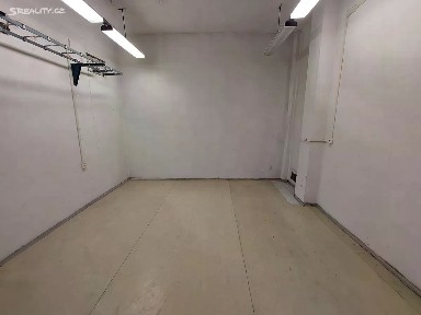 Pronájem skladového prostoru 57 m²
