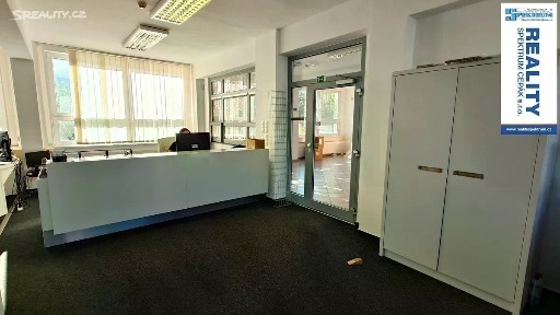 Pronájem kanceláře 235 m²