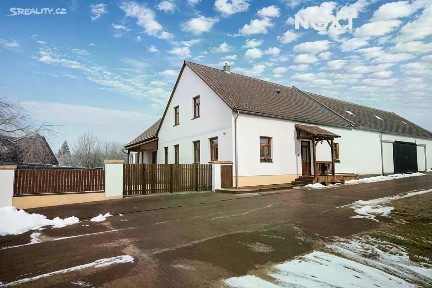 Pronájem výrobní haly, prostoru 200 m²
