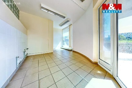 Pronájem obchodního prostoru 53 m²