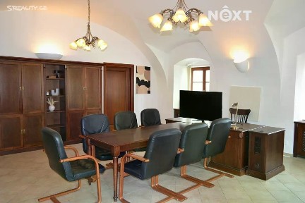 Pronájem obchodního prostoru 137 m²