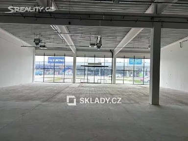 Pronájem obchodního prostoru 477 m²