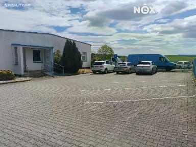 Pronájem výrobní haly, prostoru 200 m² Rovná