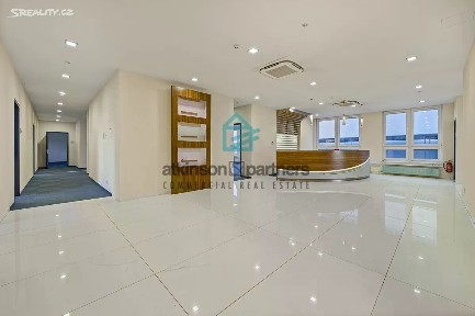 Pronájem kanceláře 3500 m²