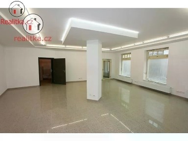 Pronájem obchodního prostoru 100 m²