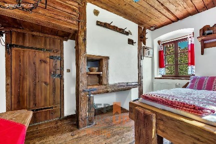 Prodej ubytovacího zařízení 143 m²