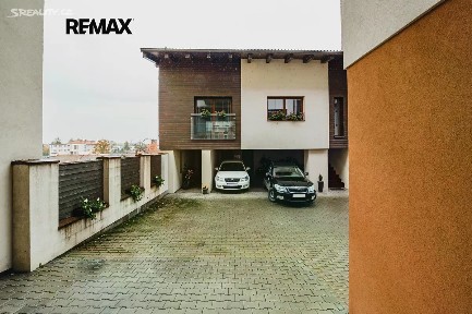 Prodej kanceláře 214 m²