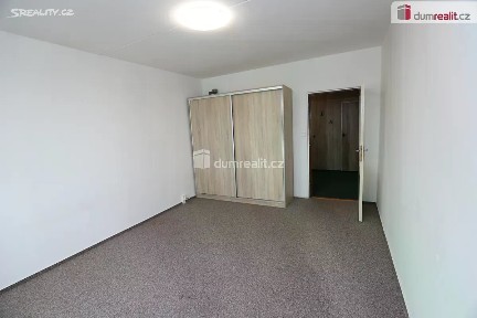 Prodej bytu 2+1 64 m² Sídliště, Hroznětín