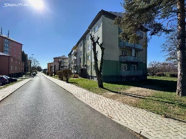 Prodej bytu 2+1 60 m² Tovární, Nová Role