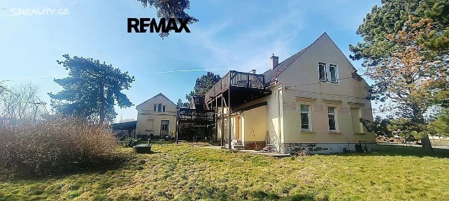 Prodej ubytovacího zařízení 245 m²
