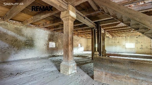 Prodej zemědělské usedlosti 2500 m², pozemek 6610 m² Počedělice - Volenice