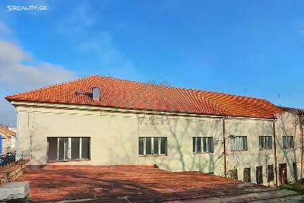 Prodej rodinného domu 564 m², pozemek 333 m²