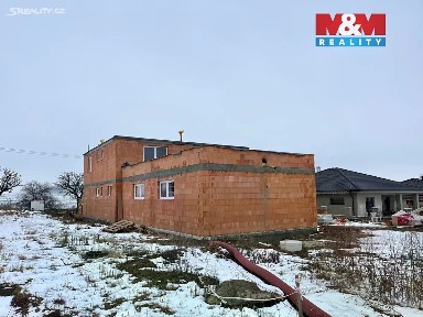 Prodej rodinného domu 200 m², pozemek 843 m² Bečov