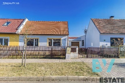 Prodej rodinného domu 120 m², pozemek 564 m² Pod Hájem, Vroutek