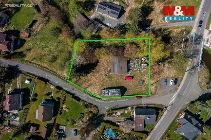 Prodej rodinného domu 140 m², pozemek 1825 m²