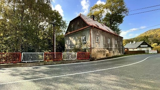 Prodej rodinného domu 200 m², pozemek 326 m²