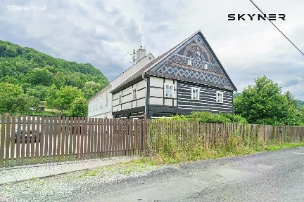 Prodej vícegeneračního domu 400 m², pozemek 2421 m²