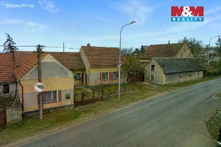 Prodej rodinného domu 200 m², pozemek 2034 m²