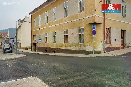 Prodej rodinného domu 1200 m², pozemek 892 m² Seifertova, Bílina