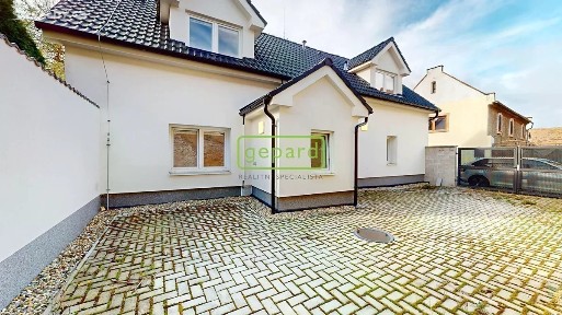 Prodej rodinného domu 124 m², pozemek 157 m² Peruc - Hřivčice