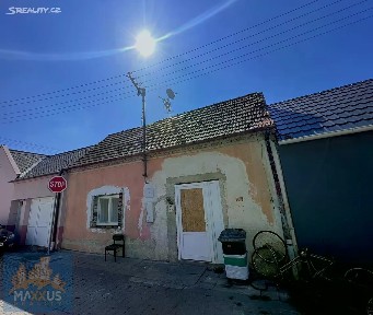 Ostrožská Nová Ves, Uherské Hradiště, Krátká