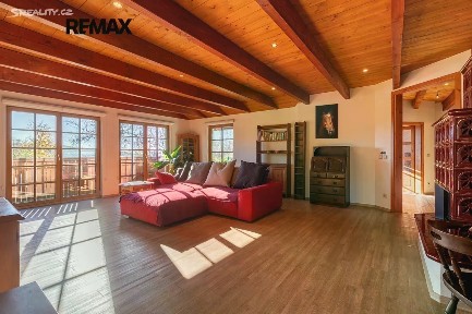 Prodej rodinného domu 120 m², pozemek 8769 m² Březůvky