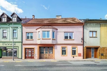 Prodej rodinného domu 280 m², pozemek 499 m² Bojkovice