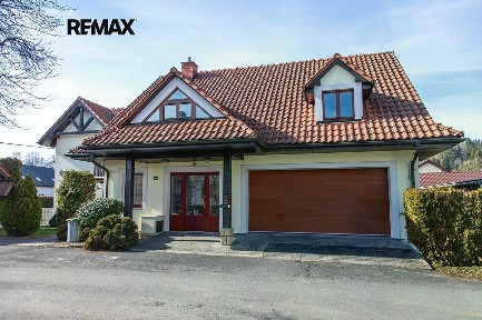 Prodej rodinného domu 302 m², pozemek 1176 m² Ratiboř