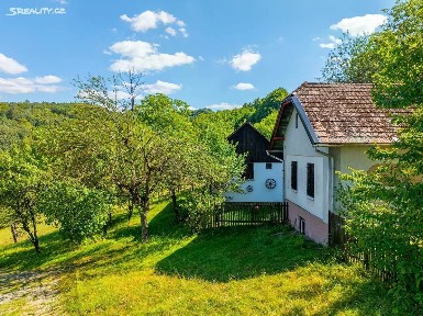 Prodej zemědělské usedlosti 1492 m², pozemek 70253 m² Lípa