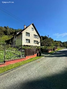 Prodej rodinného domu 200 m², pozemek 992 m² Dlúhé, Vsetín
