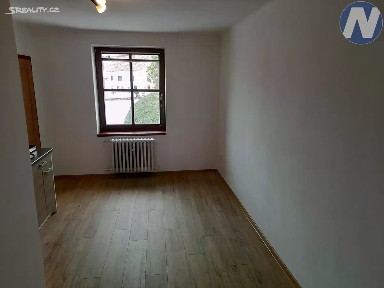 Pronájem bytu 2+kk 34 m² Komenského, Husinec