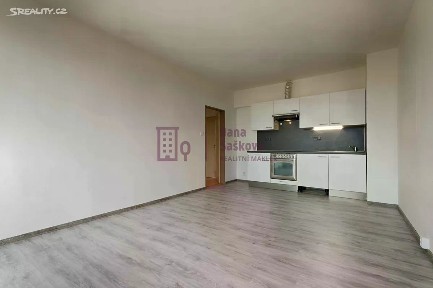 Pronájem bytu 2+kk 45 m² sídliště Vajgar, Jindřichův Hradec - Jindřichův Hradec III