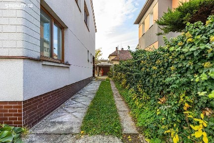 Hradec Králové, Pražské Předměstí, Třebízského