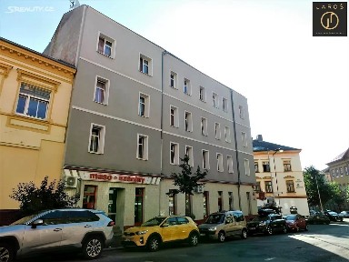 Prodej činžovního domu 885 m²