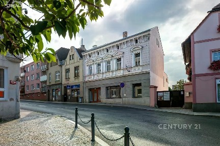 Prodej komerční nemovitosti 196 m²