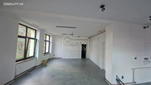 Pronájem obchodního prostoru 120 m²