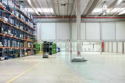 Pronájem skladového prostoru 1819 m²