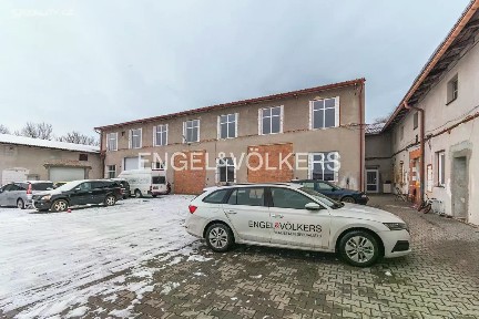 Pronájem výrobní haly, prostoru 500 m²