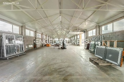 Pronájem skladového prostoru 559 m²