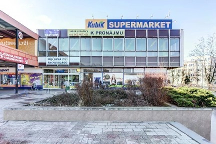 Pronájem obchodního prostoru 453 m²
