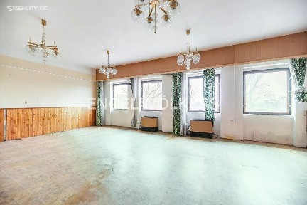 Pronájem skladového prostoru 8262 m²