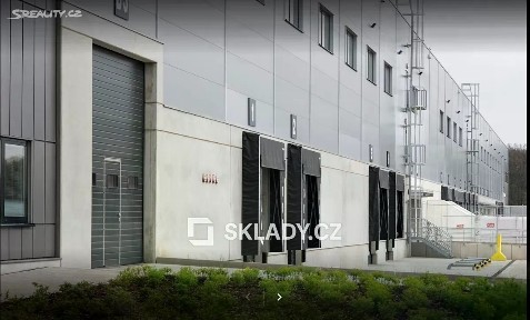 Pronájem skladového prostoru 550 m²
