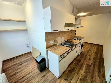 Pronájem bytu 2+1 49 m² Příbramská, Aš