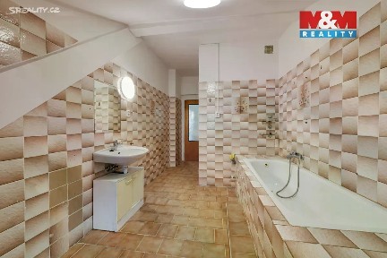 Pronájem bytu 3+1 110 m² Hlavní třída, Mariánské Lázně