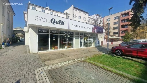 Pronájem obchodního prostoru 350 m² Smetanovo náměstí, Pardubice - Zelené Předměstí