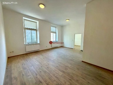 Pronájem kanceláře 71 m² třída Míru, Pardubice - Zelené Předměstí