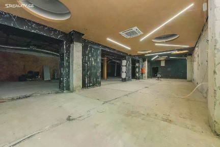 Pronájem obchodního prostoru 390 m² třída Míru, Pardubice - Zelené Předměstí