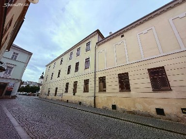 Pronájem kanceláře 77 m²