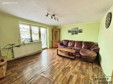 Prodej rodinného domu 170 m², pozemek 641 m² Uhřičice