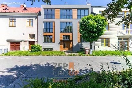 Prodej rodinného domu 228 m², pozemek 717 m²